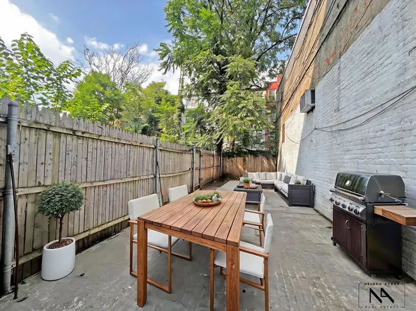 695 Union Street image 1 of 5