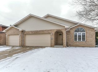 5159 Harcourt St, Oak Forest, IL 60452