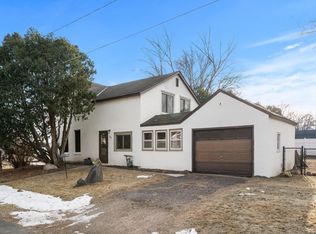 914 Bluff Ave E, Shakopee, MN 55379