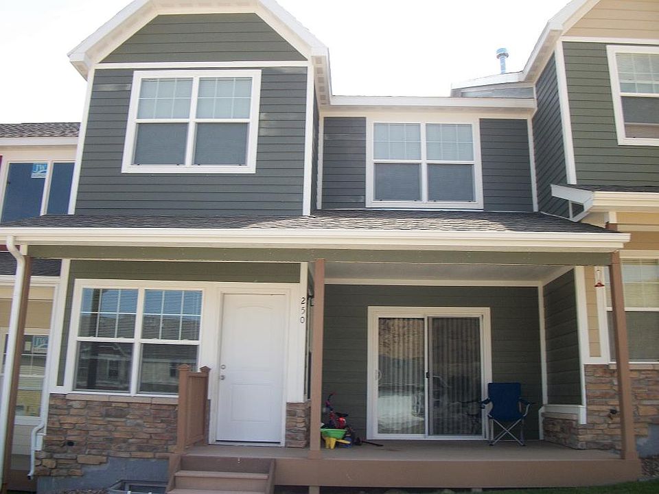 1st image of 250 Fox Hills Dr