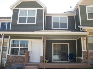 250 Fox Hills Dr, Green River, WY 82935