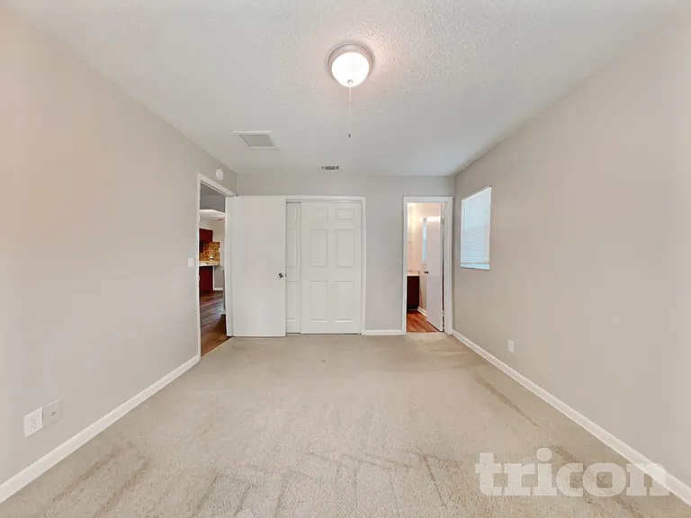 702 Falkirk Ave — Photo 6