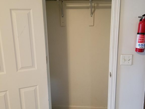 5th image of 1104 Sherwood Ave APT 4
