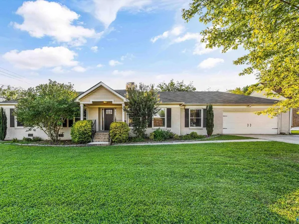 6401 Eric St NW, Huntsville, AL 35810