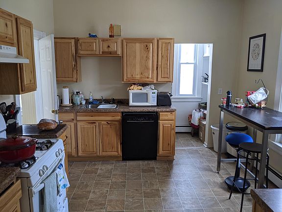 3rd image of 2018 25th Ave S #2