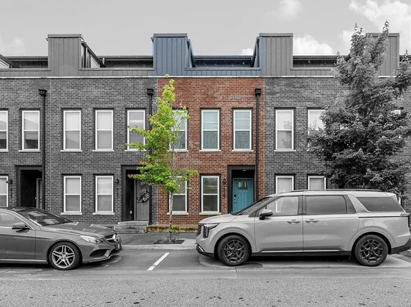 429 SW B St, Bentonville, AR 72712