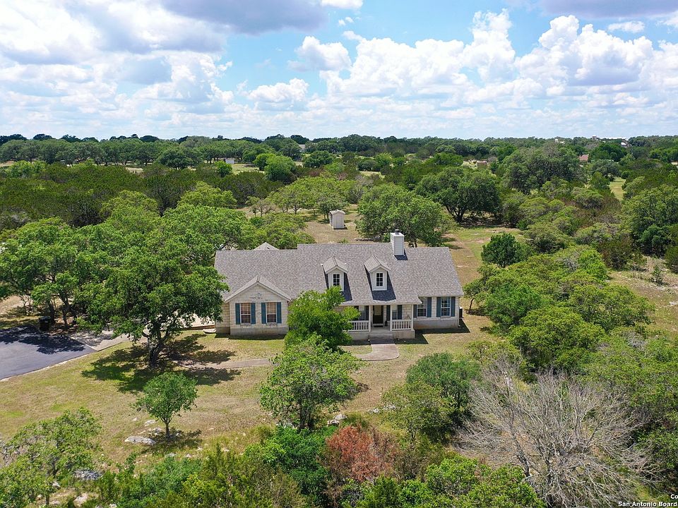 1st image of 208 red oak