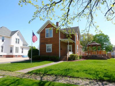 911 Willard St, Galesburg, IL, 61401