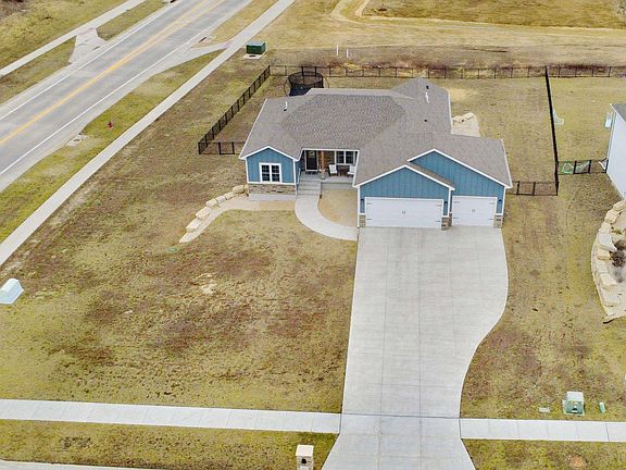 3rd image of 512 Ledgestone Ridge Ct