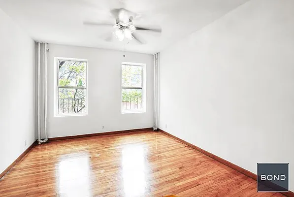 Rented by Bond New York | media 4