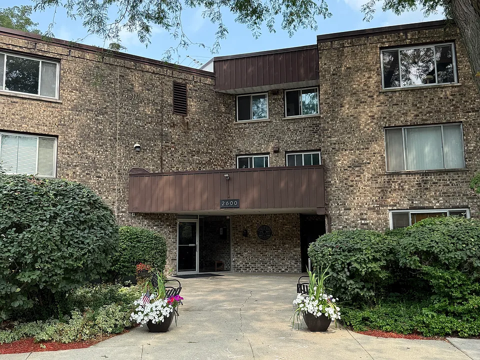 2600 Brookwood Way Dr #103