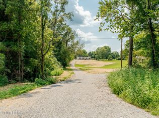 26 Valley Ct, Vine Grove, KY 40175