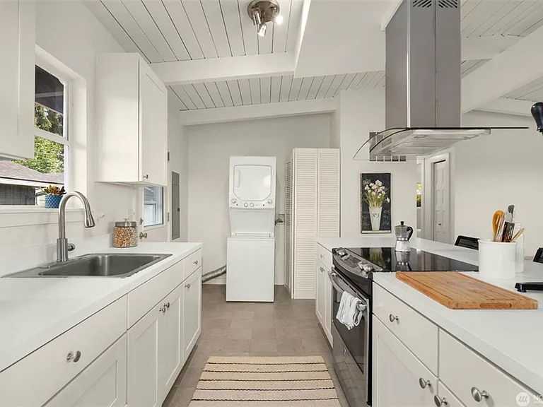 5609 S Prentice St — Photo 9