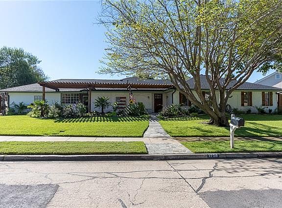2nd image of 1754 Elizabeth Dr