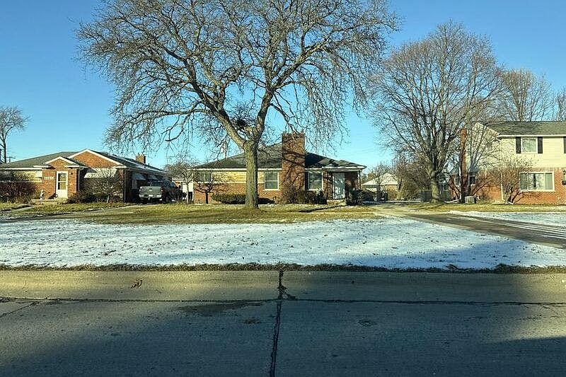 1st image of 22525 E Eight Mile Rd