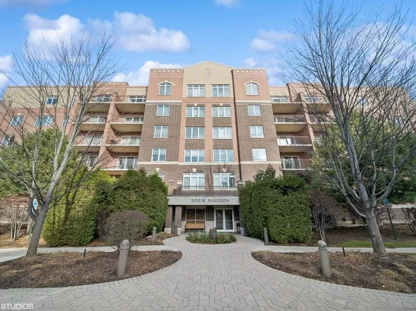 5155 Madison St Unit 307, Skokie, IL 60077
