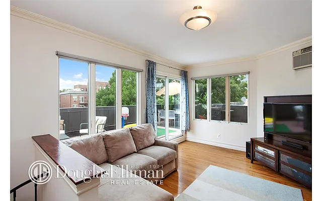 Sold by Douglas Elliman | media 20