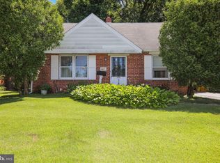 933 E Woodland Ave, Springfield, PA 19064