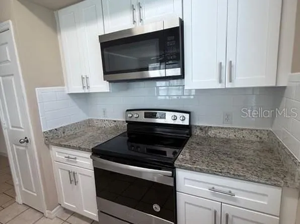 5611 Bidwell Pkwy, Sarasota, FL