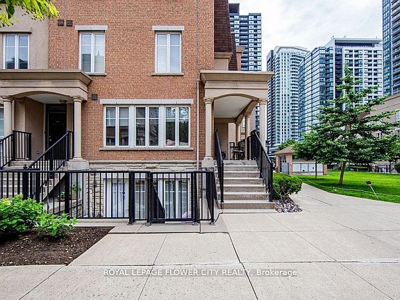 3rd image of 34 Western Battery Rd #423