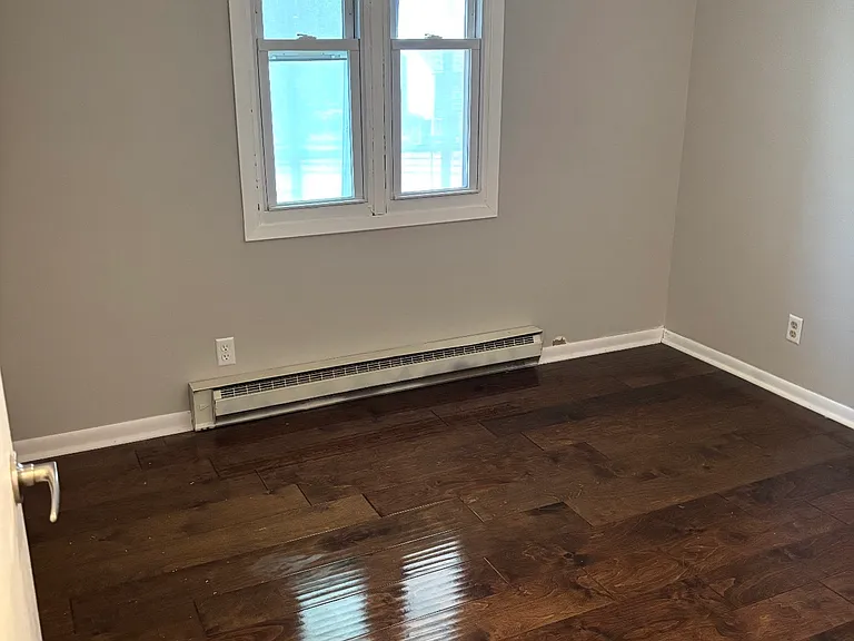 3117 Bavarian Ln — Photo 6