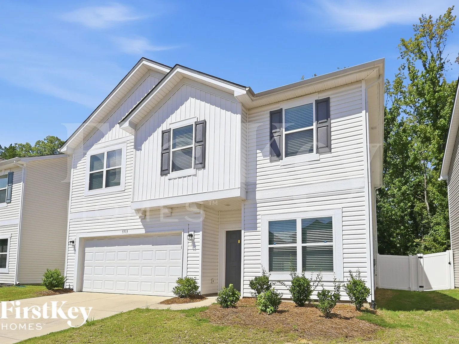 3 bed, 2.5 bath, 1881 sqft, $2,010 — Photo 2