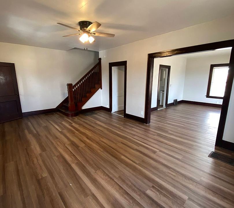 18021804 E 11th St, Davenport, IA 52803 Zillow