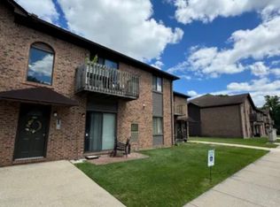 33631 Utica Rd APT 4, Fraser, MI 48026