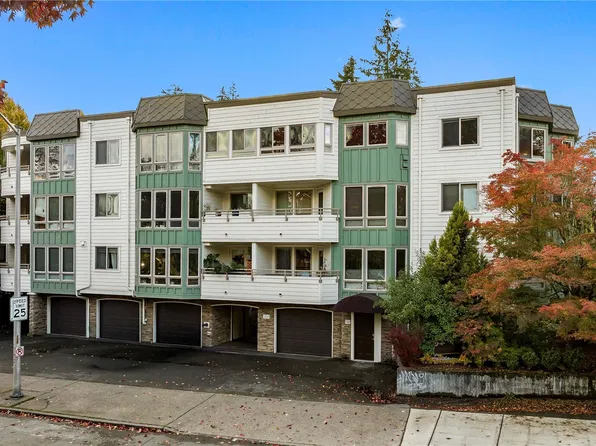 12349 Roosevelt Way NE #401, Seattle, WA 98125