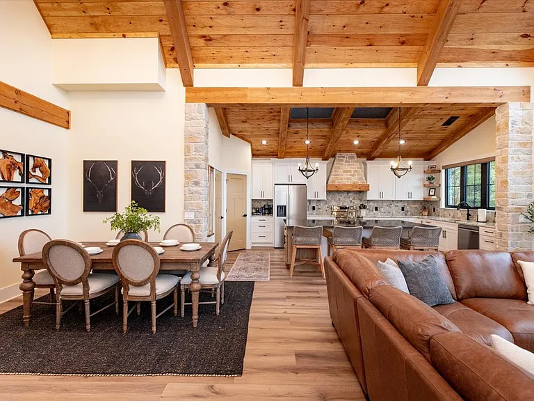 458 Palisade Dr — Photo 24