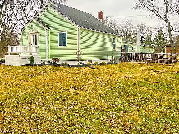 2nd image of 2701 Lowell Ave
