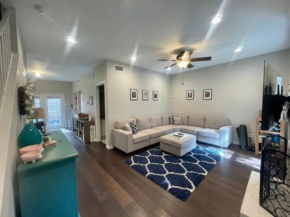 5740 Richmond Ave APT 104, Dallas, TX 75206