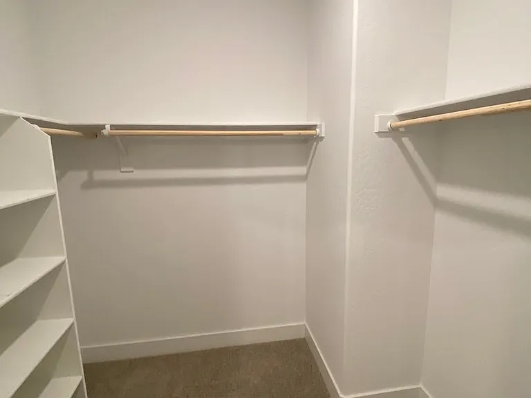 113 E Tyler Ave — Photo 13