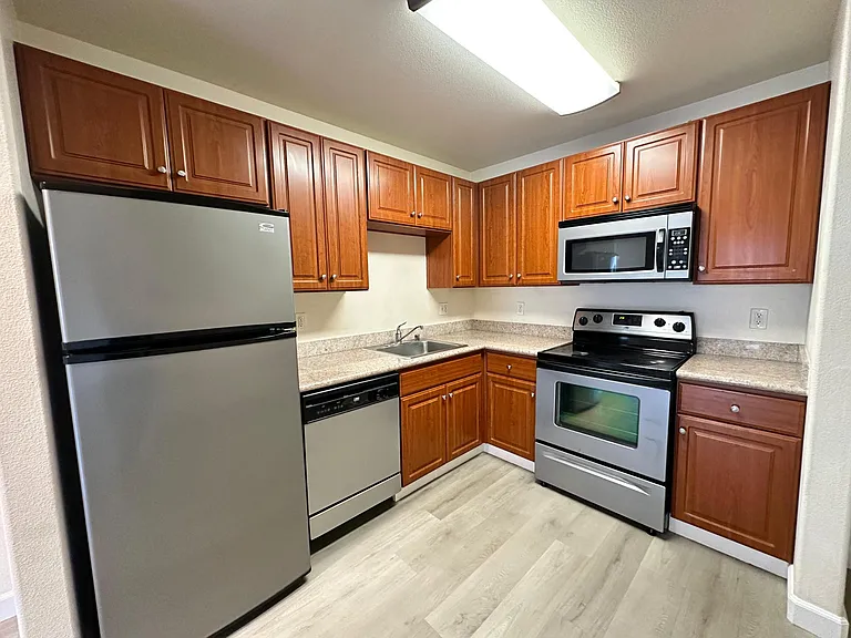 3128 Loma Verde Dr #117 — Photo 5