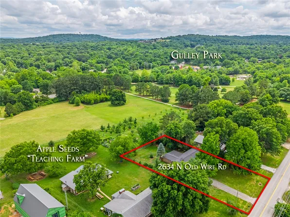 2634 N Old Wire Rd, Fayetteville, AR 72703