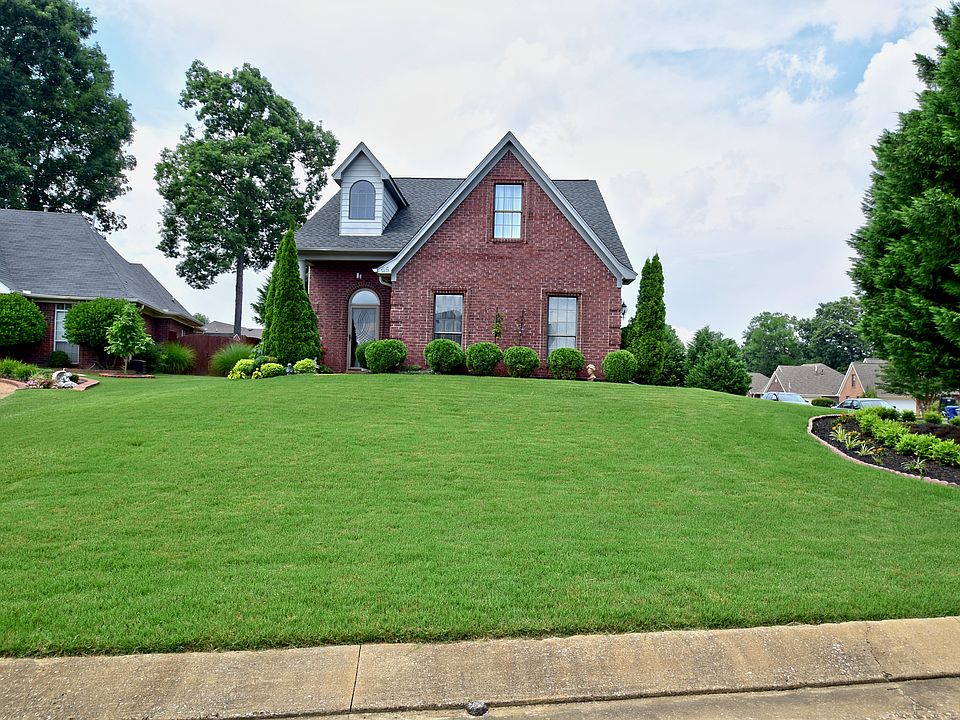 1st image of 65 Rolling Oaks Dr