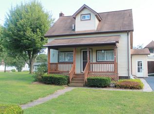 Edna St, Harrisville, PA 16038