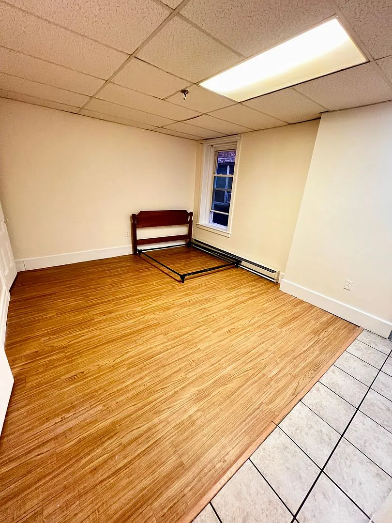698 Main Street — Photo 3