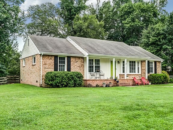 2nd image of 1406 Westshire Ln