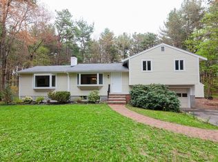 112 Hemlock Rd, Sudbury, MA 01776