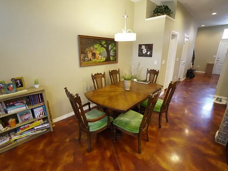 473 S Fretz Ave #473 — Photo 6