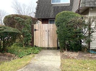 182 Feller Dr, Central Islip, NY 11722