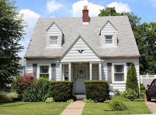 1815 Devonshire Rd, Coraopolis, PA 15108