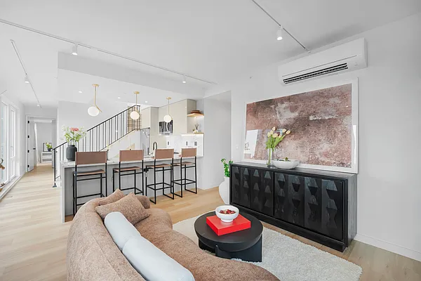 Rented by Highline Residential | media 30