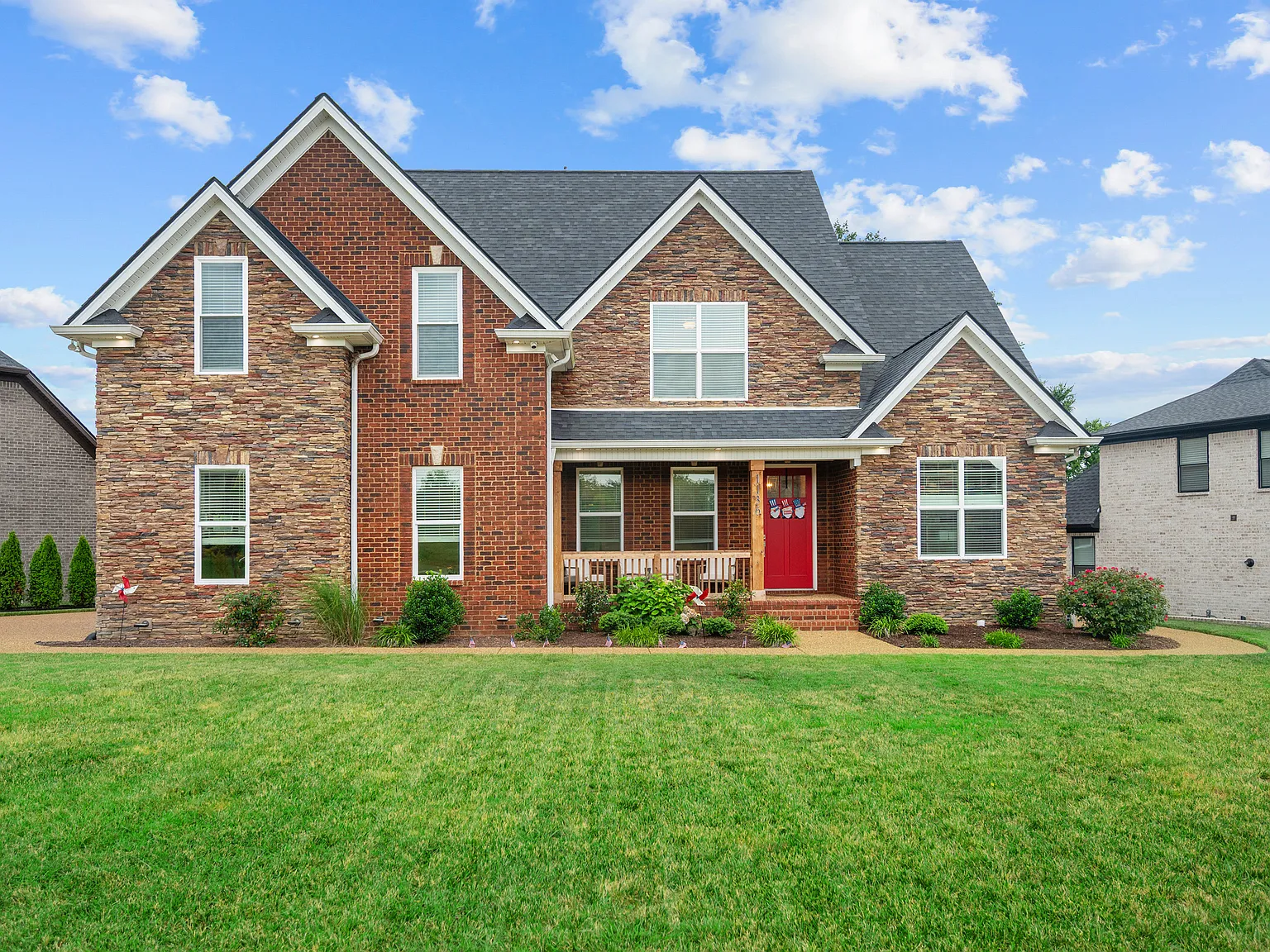 4 bed, 3.5 bath, 3791 sqft, $4,490 — Photo 1