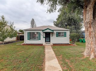 1633 Newark St, Aurora, CO 80010