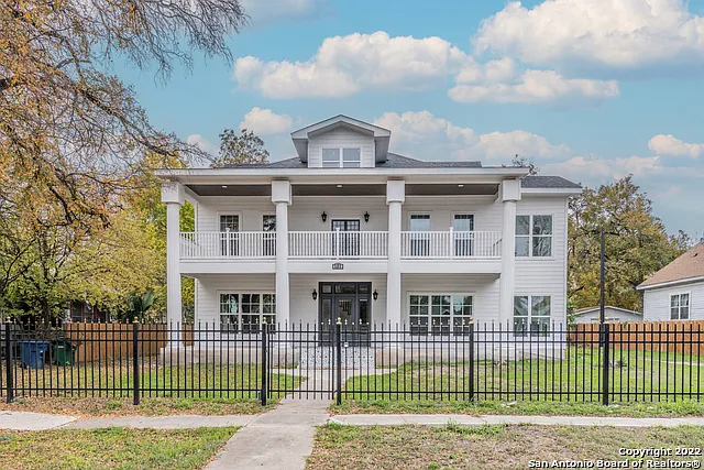 121 W Highland Blvd #101