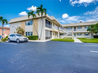 909 SE 46th Ln APT 202, Cape Coral, FL 33904