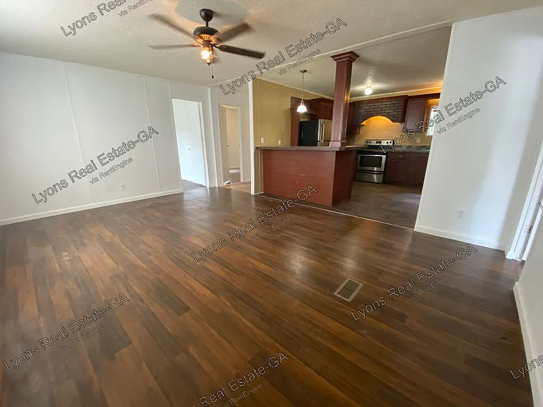 1908 Mell Ave — Photo 4