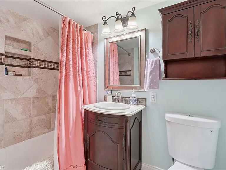 1065 Gulf Shore Blvd N #108 — Photo 36